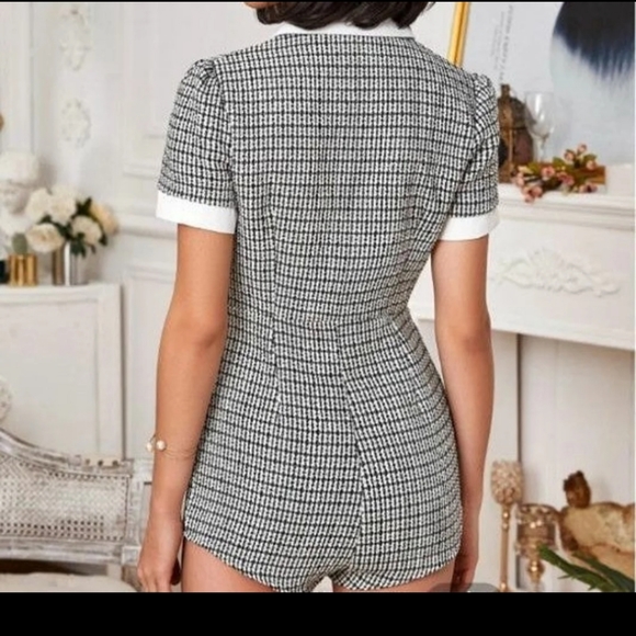 Shein Contrast Trim Tweet Romper - Picture 2 of 6